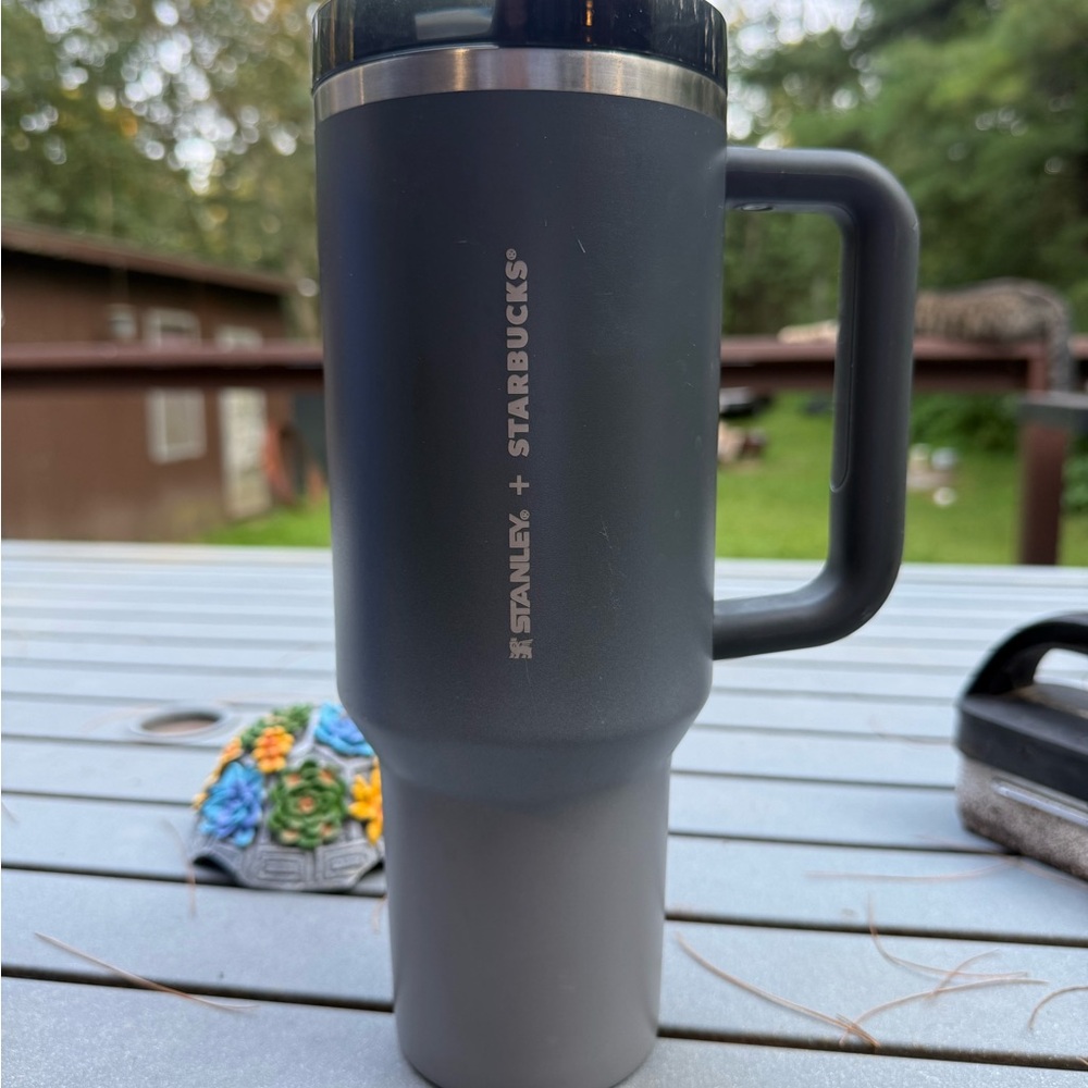 Stanley + Starbucks Singapore Grey Ombré 40oz Tumbler